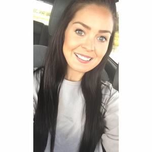 Meet your Posher, Aprill